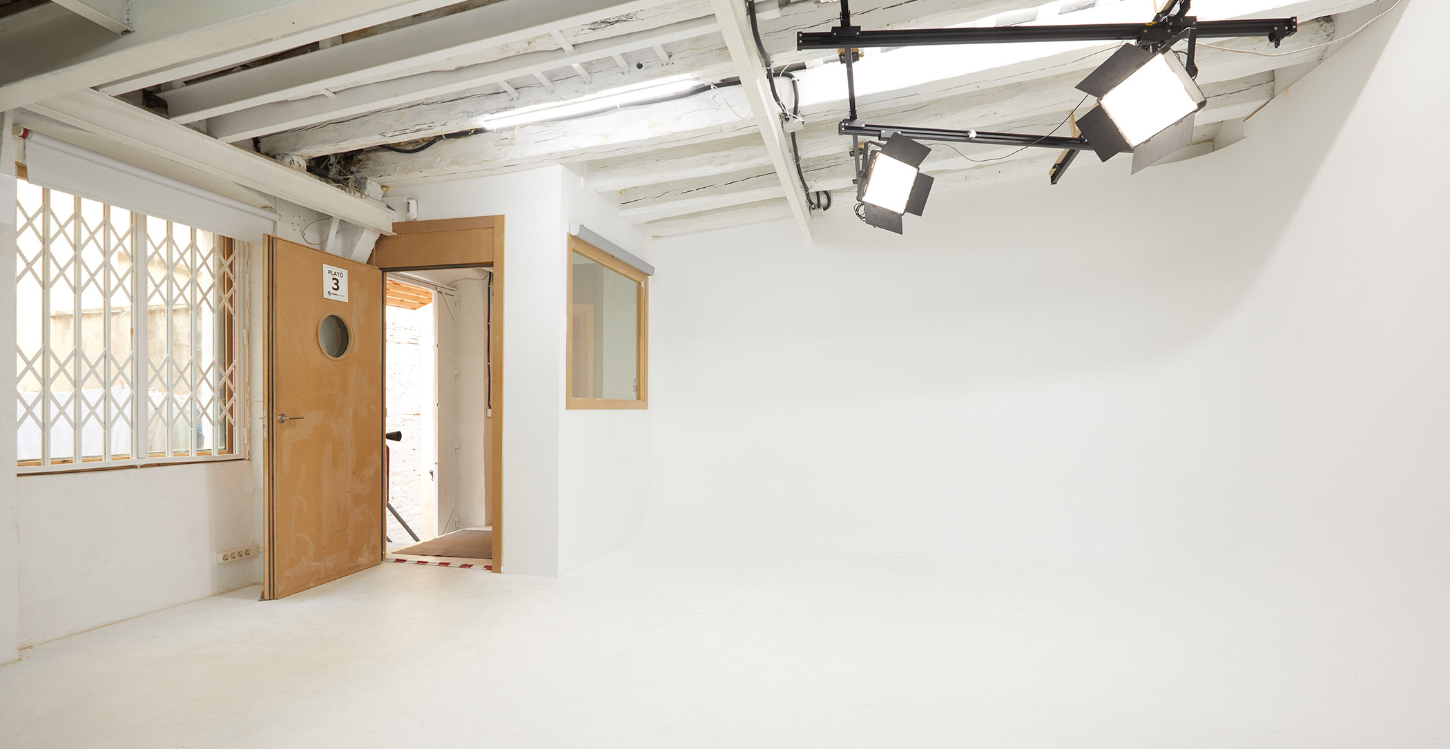 Alquiler estudio fotográfico en Barcelona con terraza opcional. Estudio 3